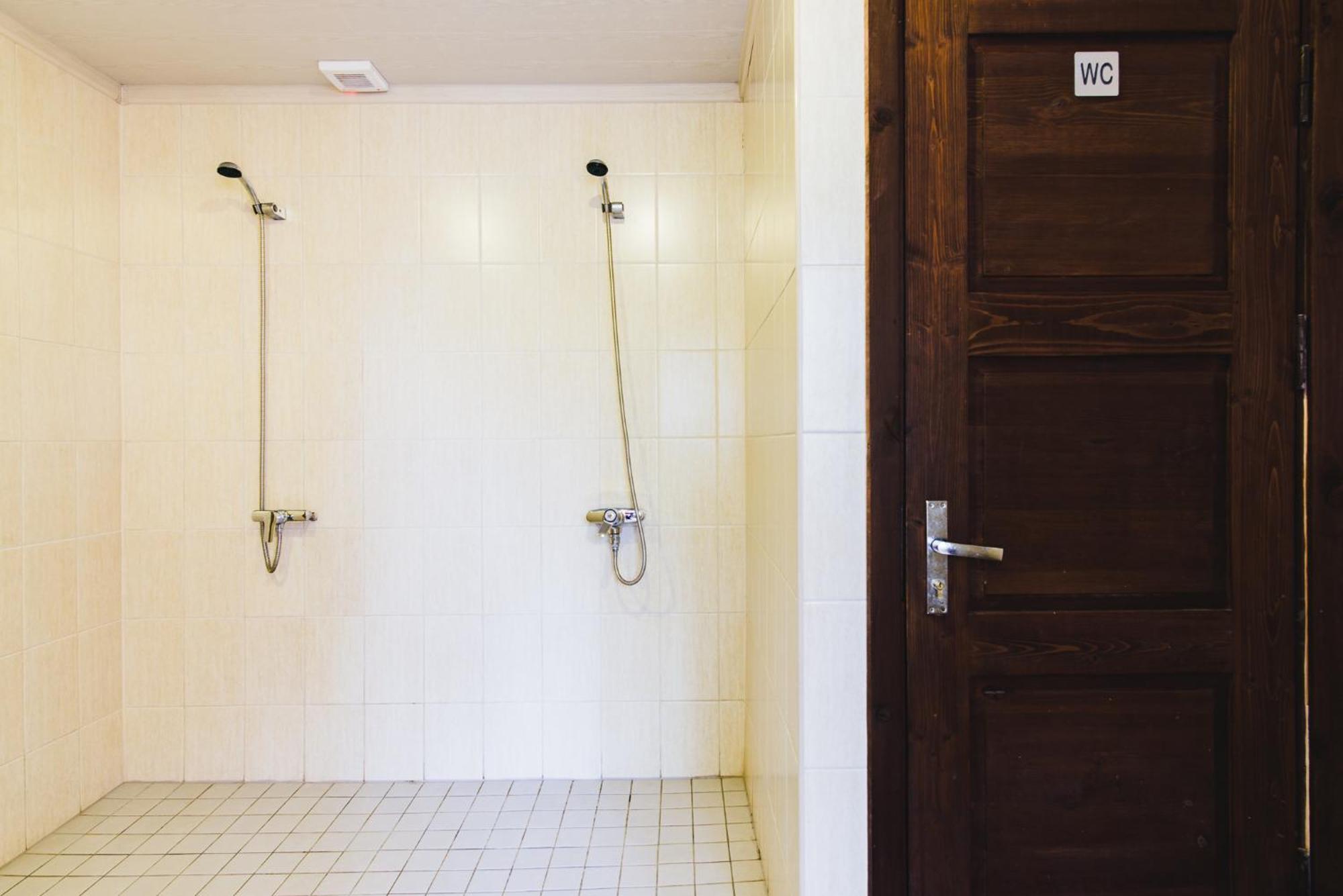 Maria Hostel Валга Екстериор снимка