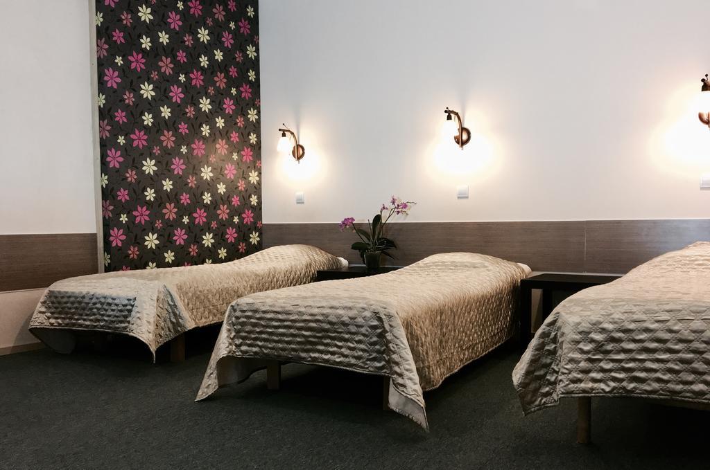 Maria Hostel Валга Екстериор снимка